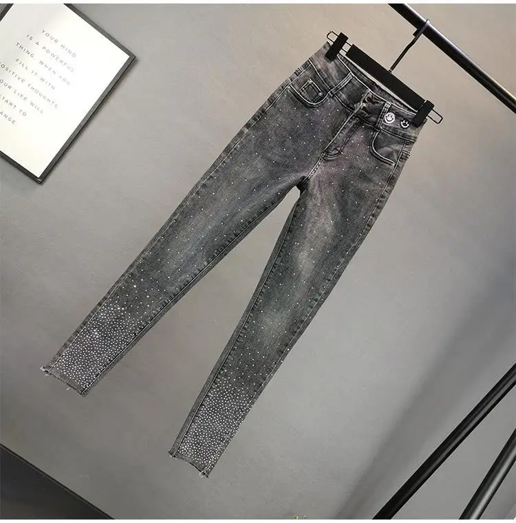 Jeans para Dama con Diamantes: 5 Razones de este Estilo Exclusivo - Imagen 13