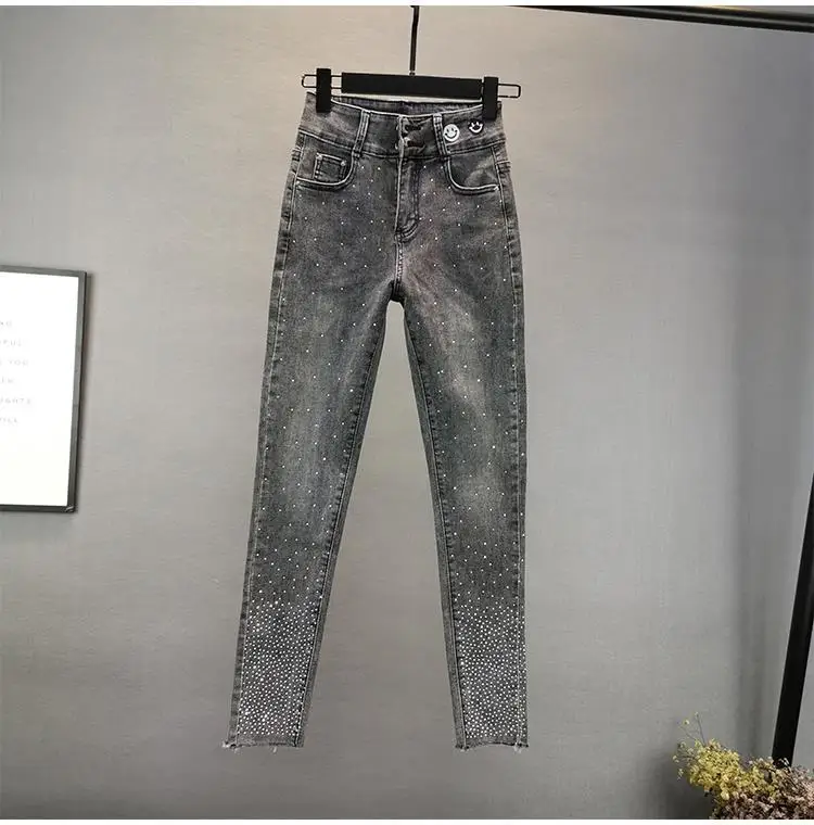 Jeans para Dama con Diamantes: 5 Razones de este Estilo Exclusivo - Imagen 16