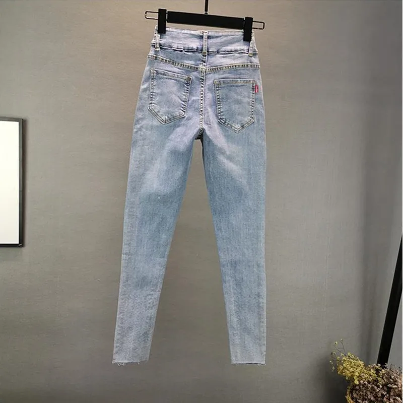 Jeans para Dama con Diamantes: 5 Razones de este Estilo Exclusivo - Imagen 3