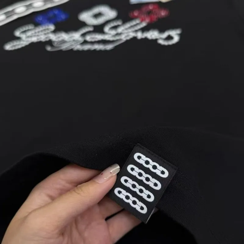 Camiseta con diamantes | Camiseta GOODBRAND Flor Bordada 2026 - Imagen 5