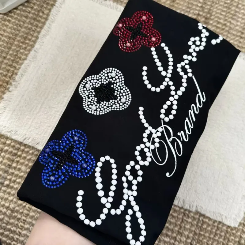 Camiseta con diamantes | Camiseta GOODBRAND Flor Bordada 2026 - Imagen 4