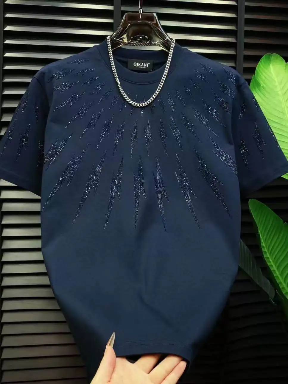 Camiseta con brillantes negros | Camiseta Masculina Chimavvi Heavy Industry - Imagen 3